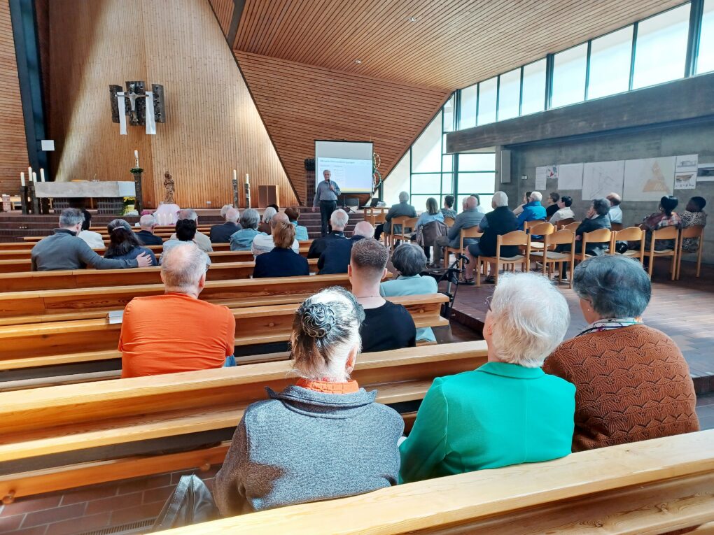 Gemeindeversammlungen zum „Prozess Kirche der Zukunft“